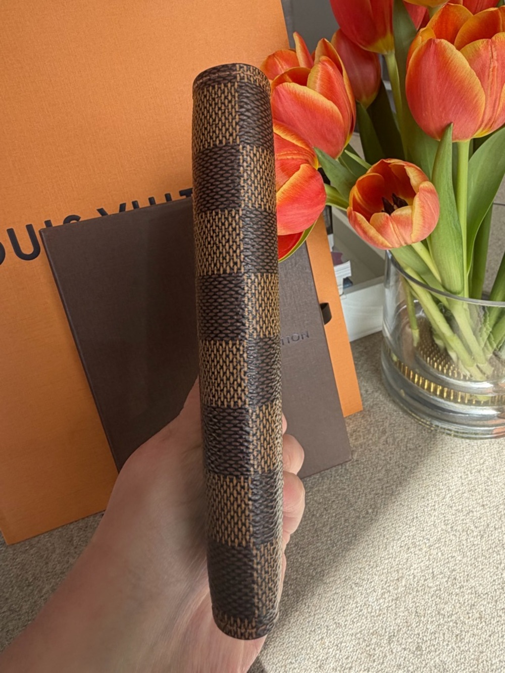 LOUIS VUITTON Damier Ebene Koala Agenda Cover - Picture 6 of 10